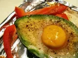 Snelle snack vol gezonde vetten: Avocado gevuld met ei