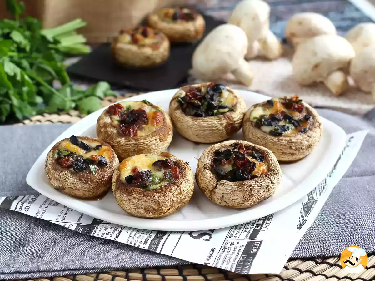 7. Champignon champignons met mozzarella, olijven en zongedroogde tomaten