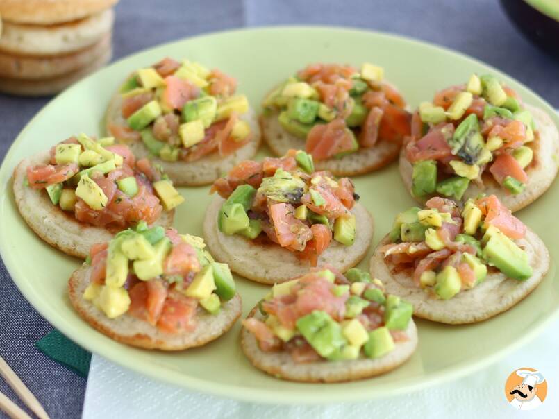 Toastjes met zalm en avocado