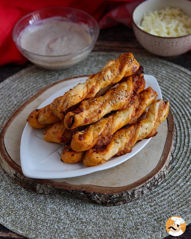 2. Vlechtjes van bladerdeeg met rode pesto