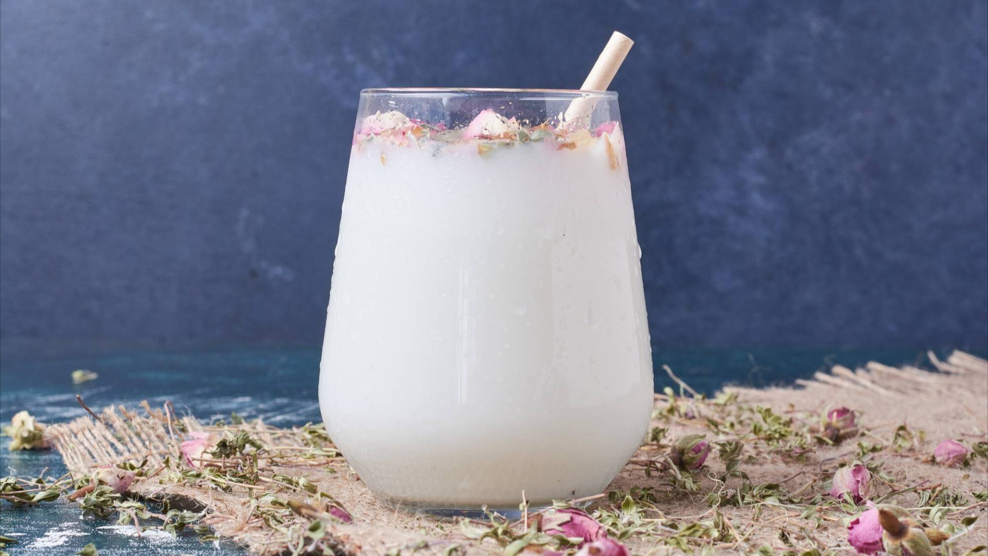 Waarom heeft iedereen het over kefir? Ontdek het drankje van het moment!