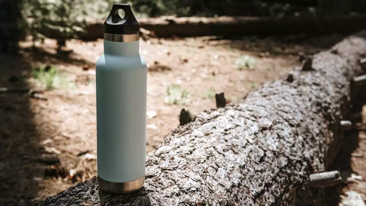 Metalen waterflessen: een goed idee of een slechte vriend voor je gezondheid? Wat je moet weten voordat je gaat drinken!