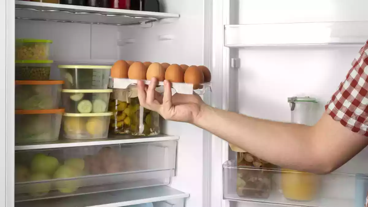 Hoeveel dagen gaat een hardgekookt ei echt mee in de koelkast?