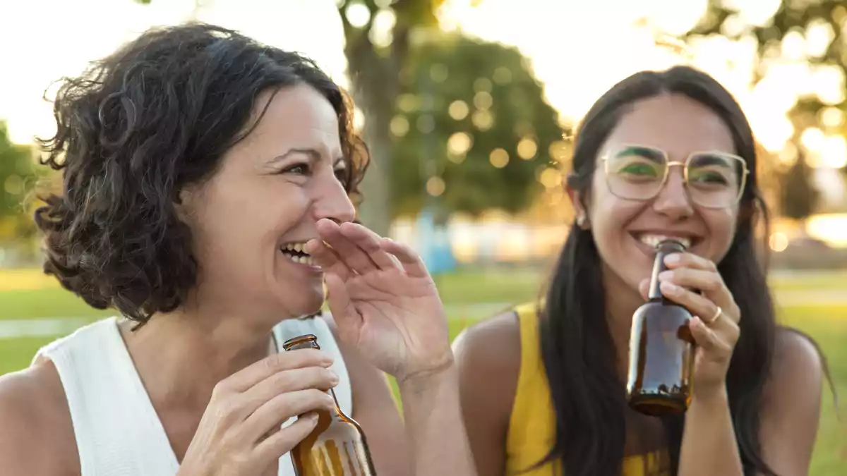 Koud bier of hete thee? Wat verfrist je meer als het warm is