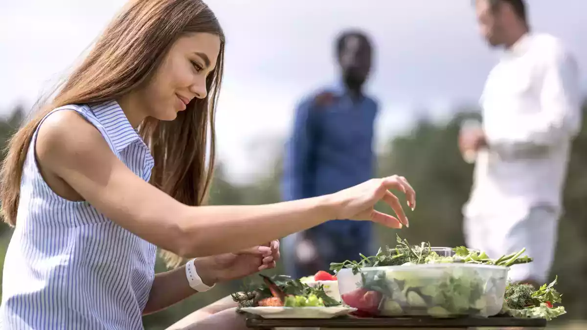 Waarom hebben we minder honger bij warm weer?