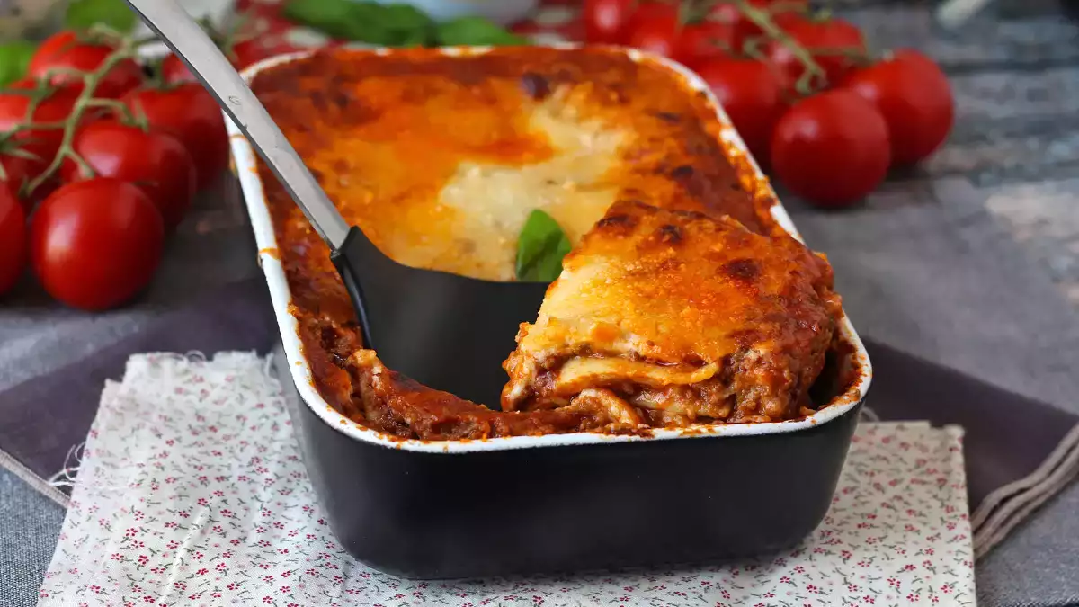 Van klassieke bolognese tot ongewone courgette: 7 versies van lasagne die je zullen verrassen