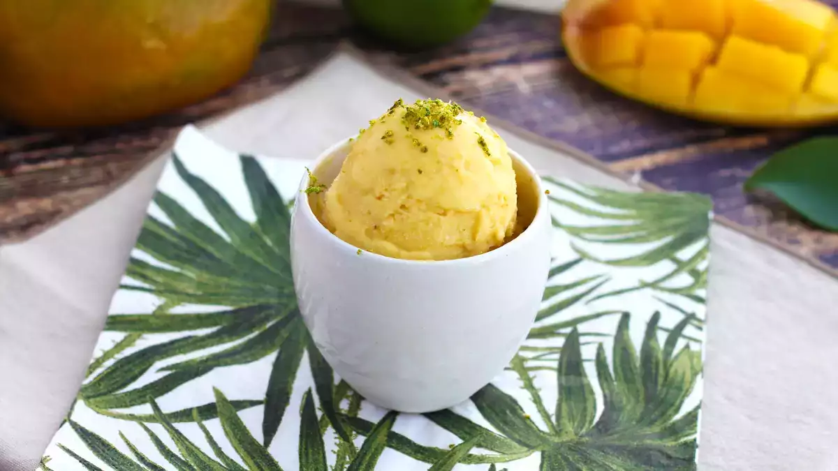 Zelfgemaakt ijs zonder ijsmachine is de trend van de zomer (hier is het recept!)