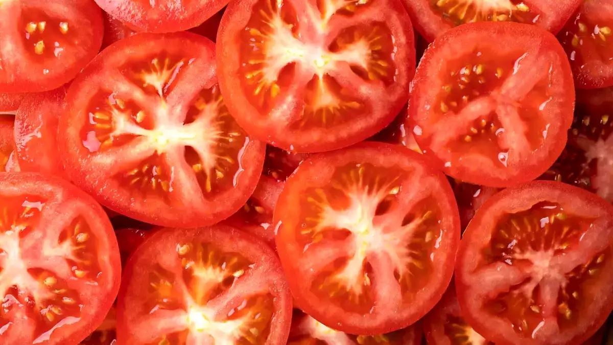 Wat niemand je vertelt over het verwijderen van de zaadjes uit tomaten