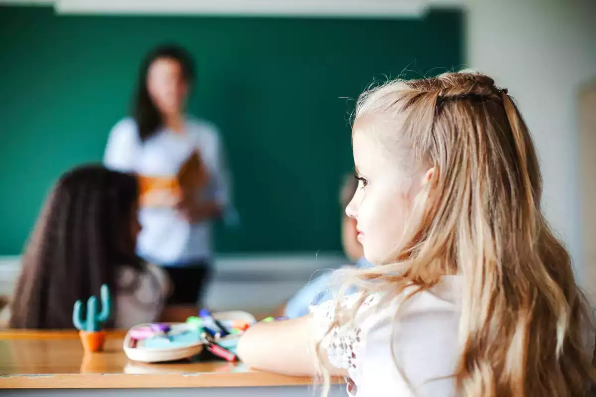 Voor de snack die kinderen rustig houdt in de klas heb je maar 2 gewone ingrediënten uit je keuken nodig