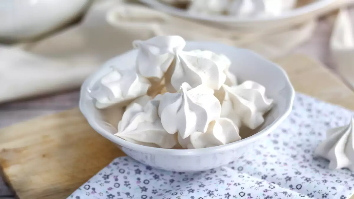Veelgemaakte fouten bij het maken van meringue en hoe ze te vermijden