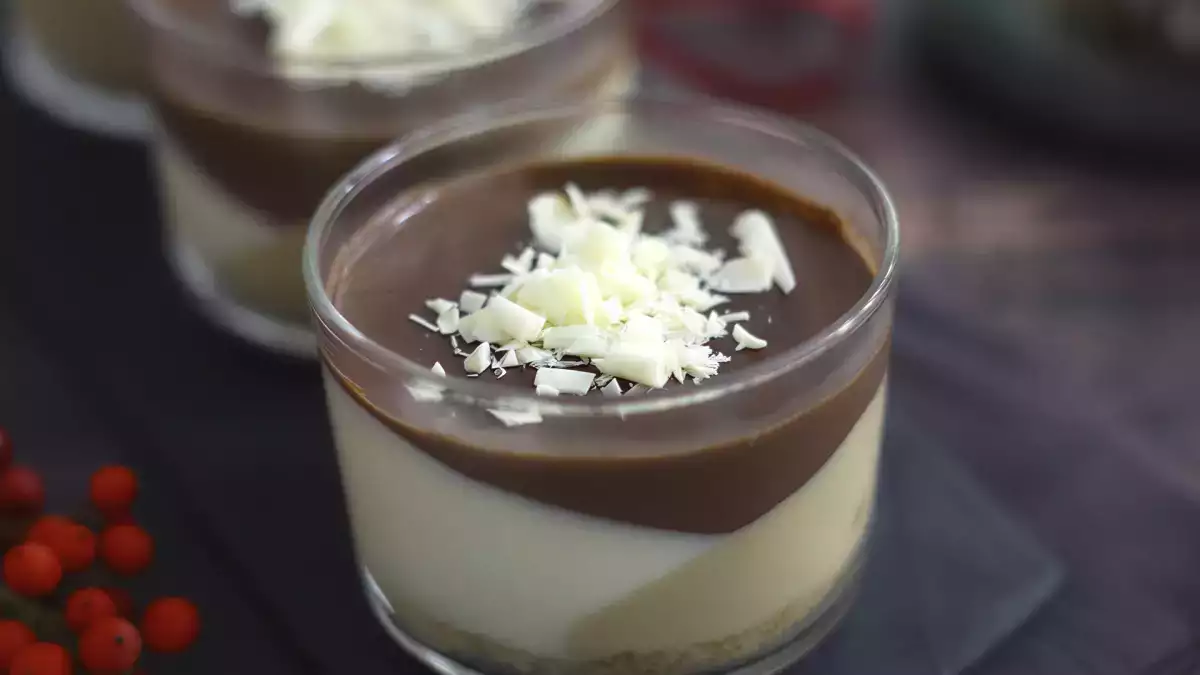 Nougat en chocolade cups: het meest elegante (en makkelijke) dessert op kerstavond