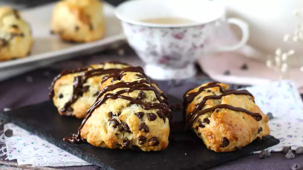 4 Engelse zoetigheden voor bij de thee om vijf uur en reis rechtstreeks naar Engeland