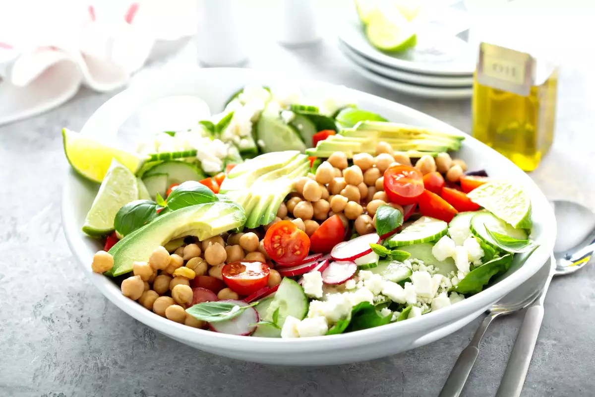 Verminder je maag: deze salade, klaar in 10 minuten, trekt de aandacht van experts
