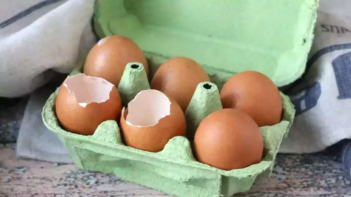 Je doet dit met eierschalen en je kunt je niet voorstellen welk risico je neemt in de keuken