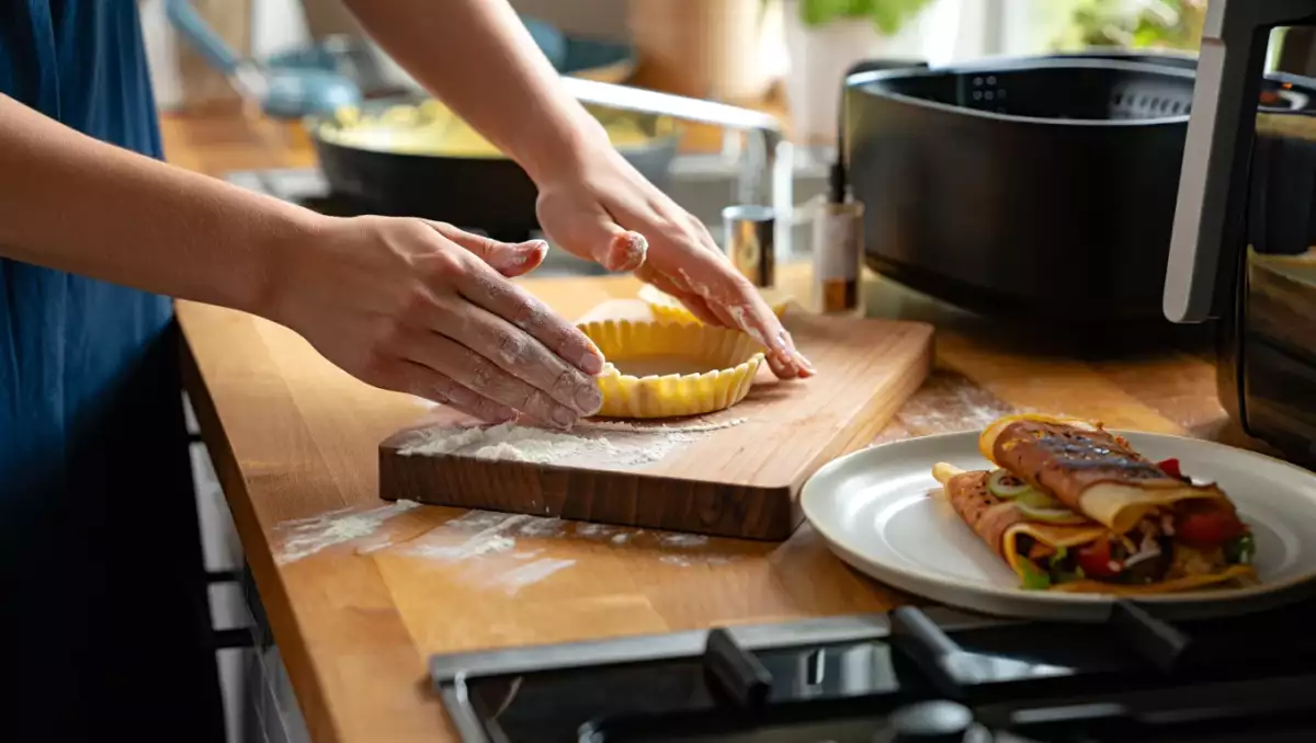 Dagmenu, 2 mei: bladerdeegrolletjes, ham en cheddar wraps en preitaart