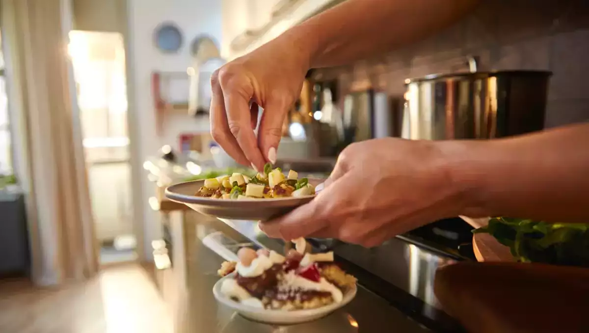 Dagmenu, 20 mei: een frisse start met mimosa-eieren, quinoa en chocolade ananas
