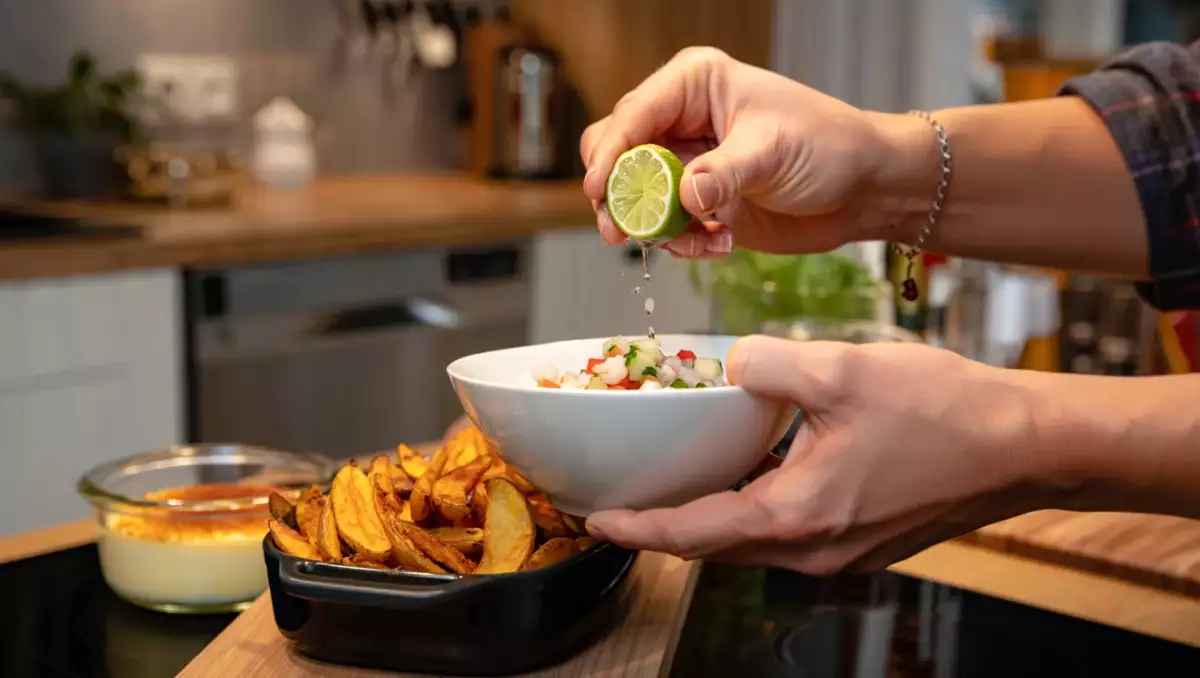 Dagmenu, 30 mei: een frisse ceviche, knapperige aardappelen en een eiwitrijke vlaai