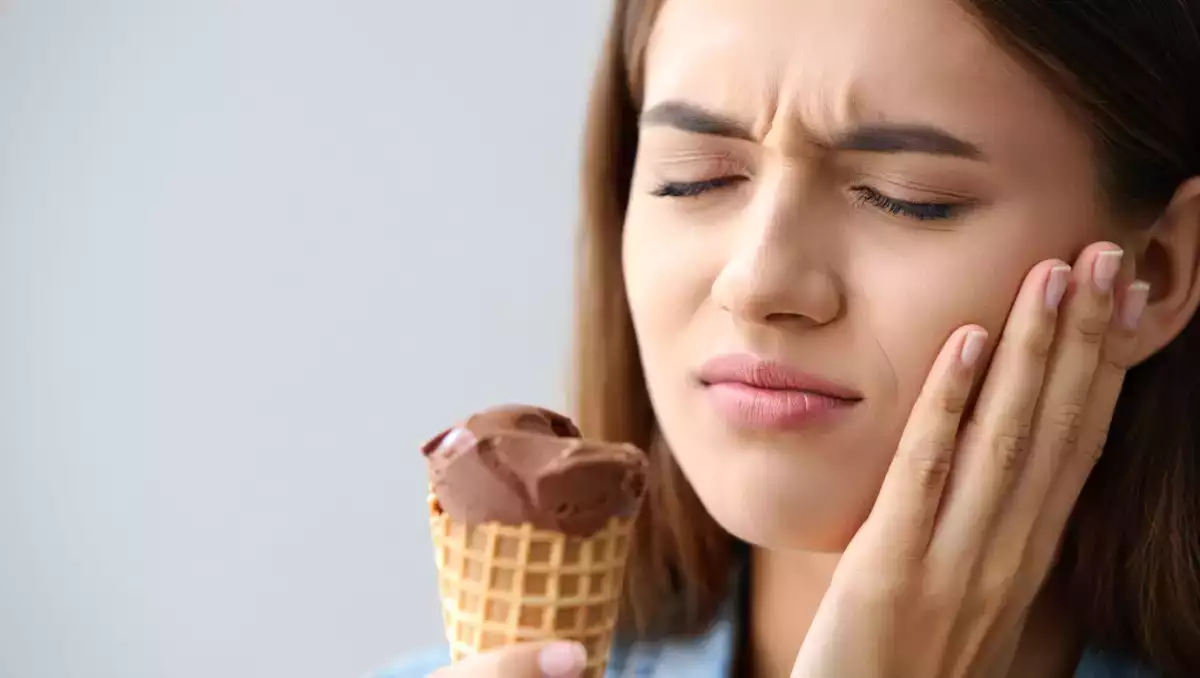 Tanden gevoelig voor kou: welke natuurlijke tips werken echt om de pijn te verzachten?