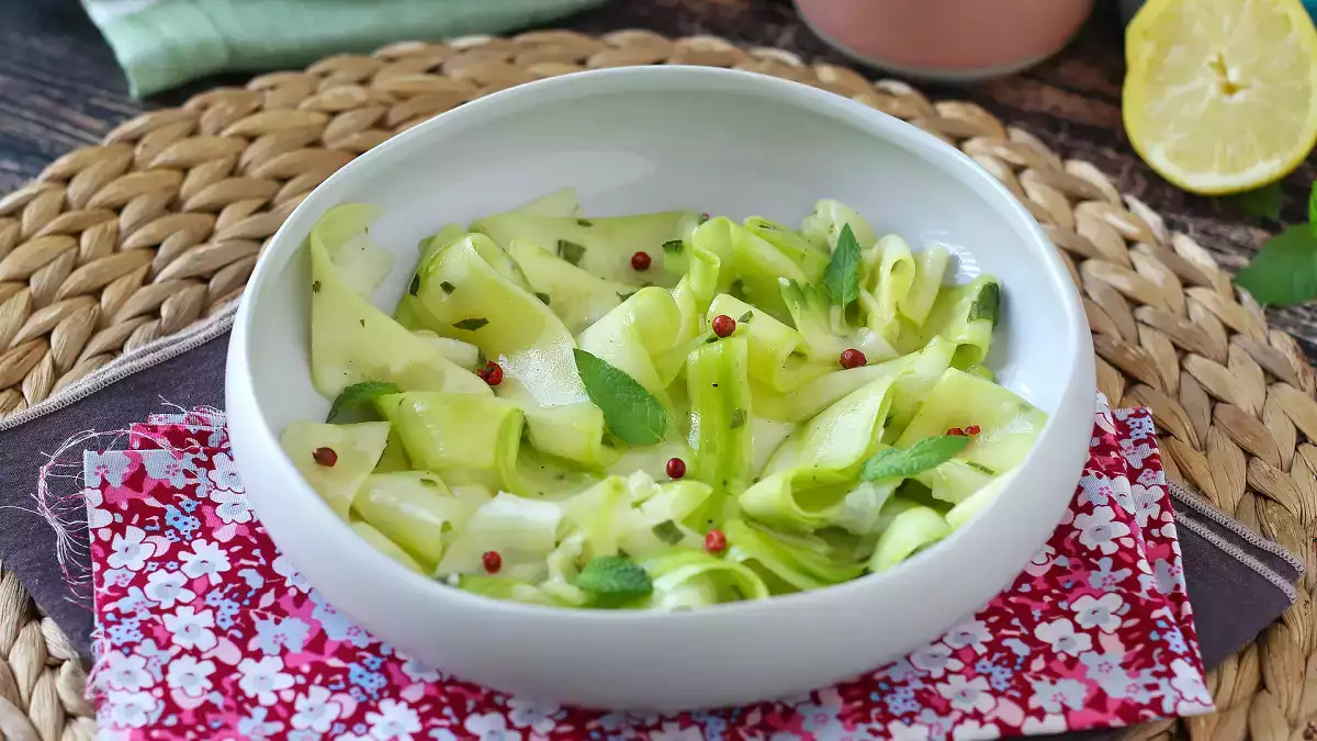 De onfeilbare truc voor gemarineerde courgettes: zo maak je ze net zo perfect en smaakvol als in het restaurant