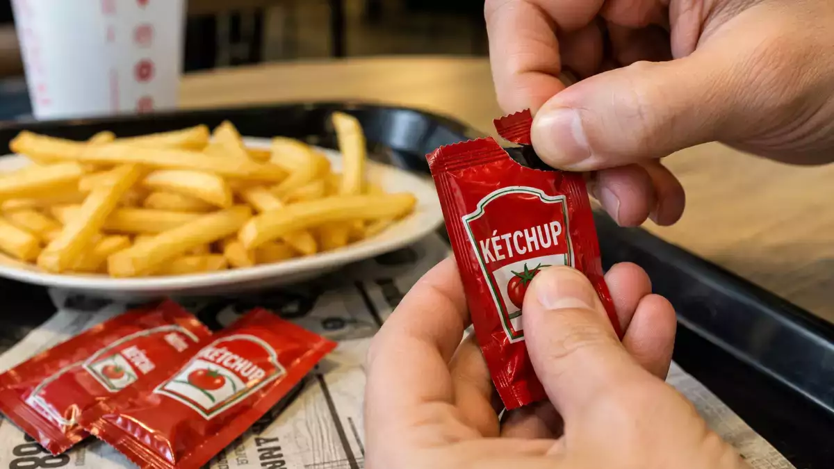 Zullen de ketchupzakjes verdwijnen?
