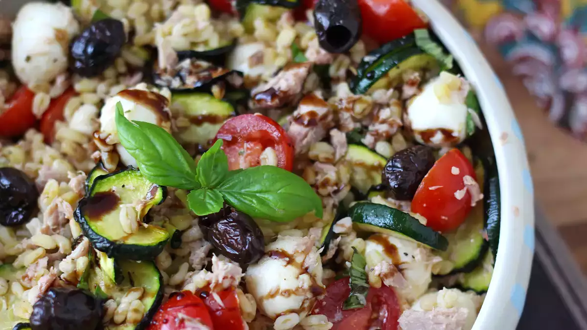 28 recepten voor complete salades die als volwaardige maaltijd kunnen dienen