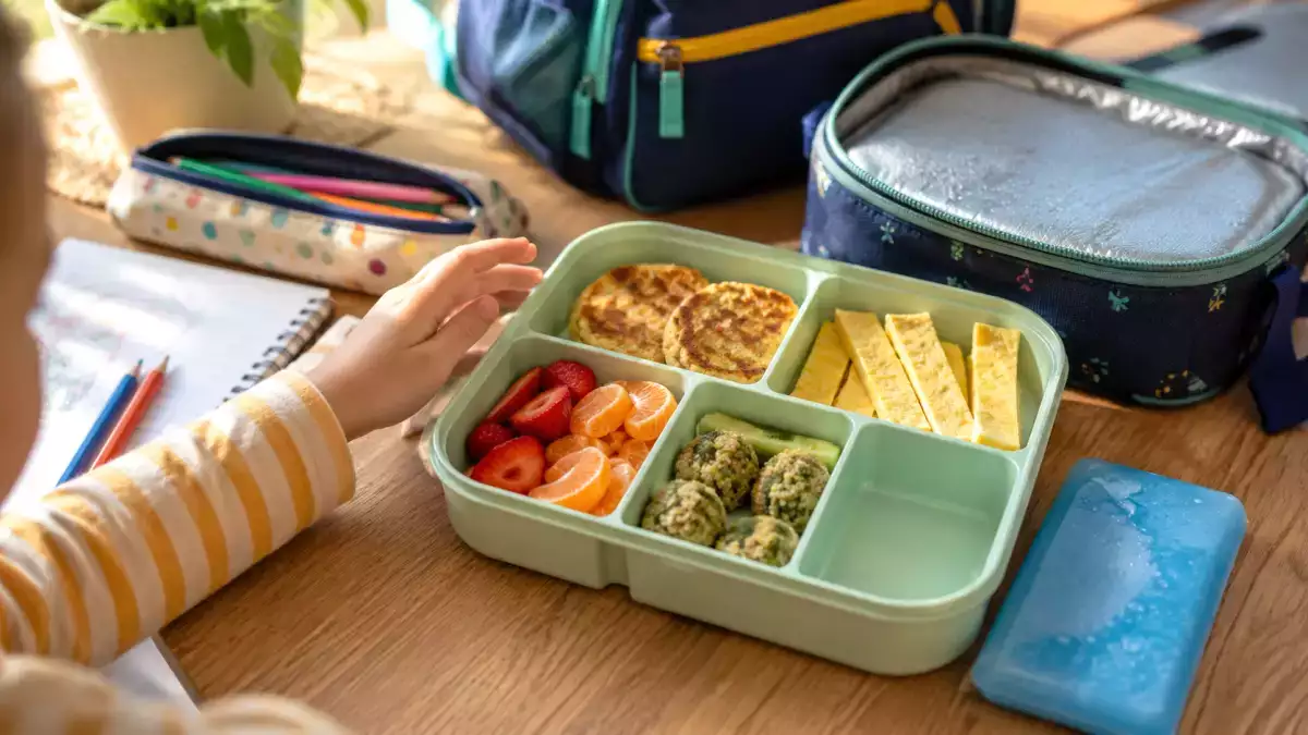 Lunchboxen voor kinderen voor op school: 5 regels om ervoor te zorgen dat het eten in goede staat blijft tot de pauze