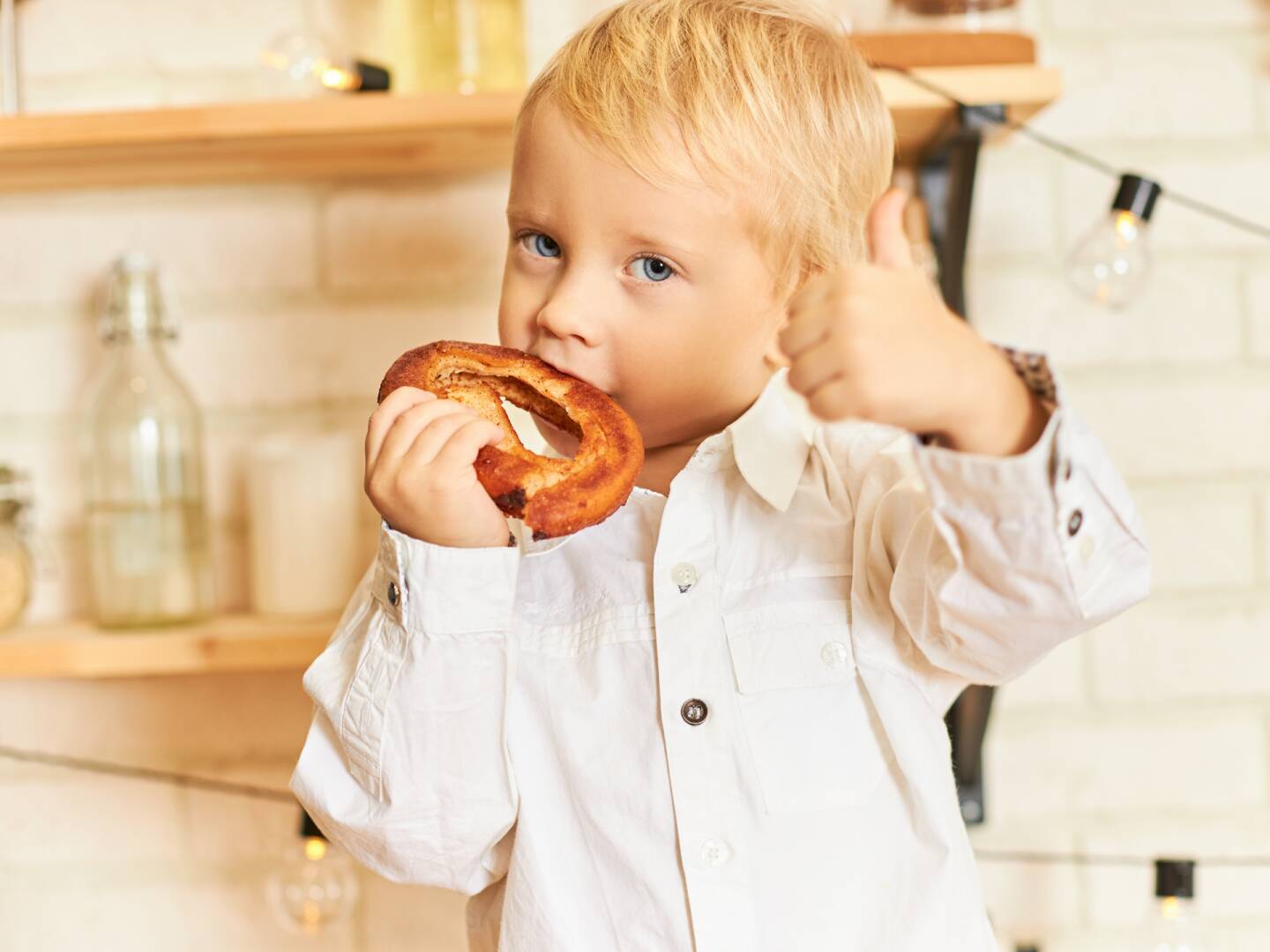 Top 10 gevaarlijkste voedingsmiddelen voor kinderen onder de 5 jaar door verstikkingsgevaar