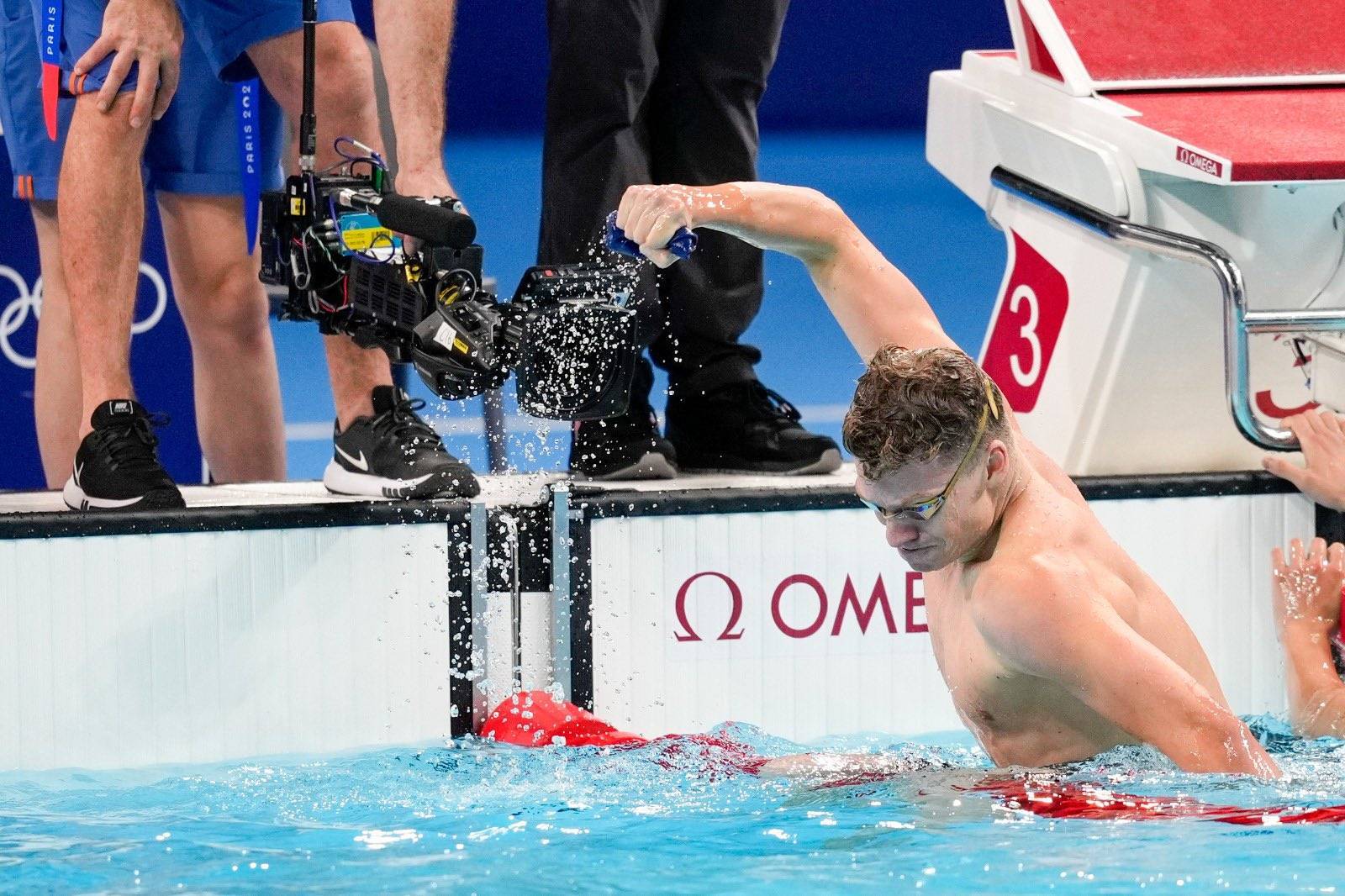 Léon Marchand: het indrukwekkende tempo van een kampioen die 10.000 calorieën per dag verbruikt!