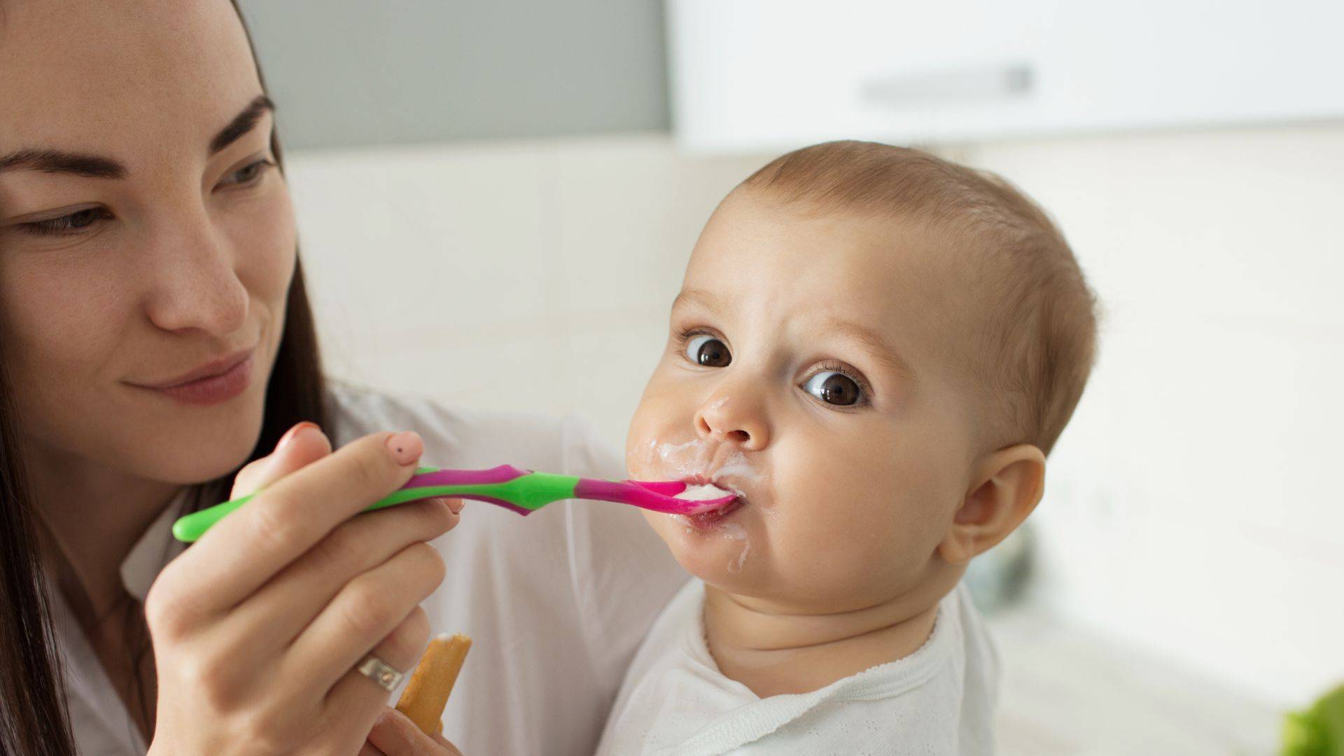 Zware metalen in babyvoeding: het verborgen gevaar dat de gezondheid van je kind kan schaden