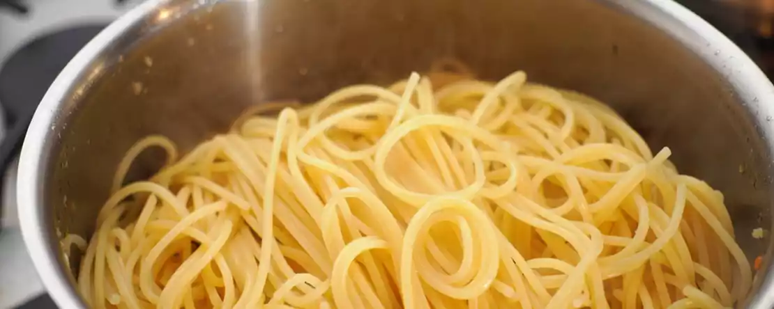 Perfecte pasta: de 6 gouden regels om het niet te laten plakken
