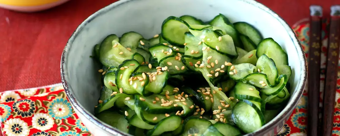 Komkommer hoeft niet saai te zijn: ideeën en recepten voor veel smakelijkere salades