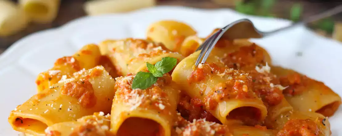 Het kleine trucje dat pasta met paprika’s helemaal verandert: probeer deze tip eens uit en je zult het voortaan altijd zo maken