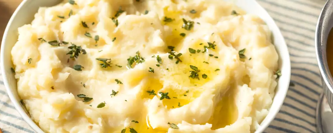 Te dunne zelfgemaakte aardappelpuree: soms gaat het al mis vóór de melk erbij gaat...