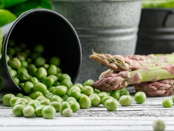 Lente op je bord: ontdek wat er nieuw is bij de groenteboer en hoe je er het beste van kunt maken!