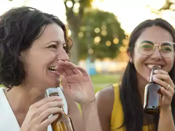 Koud bier of hete thee? Wat verfrist je meer als het warm is