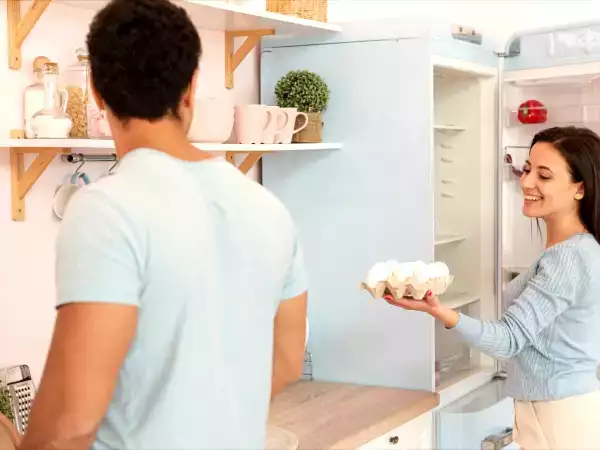 Laat de koelkast het werk voor je doen: voorbereidingstrucs die je maaltijden redden in de hitte