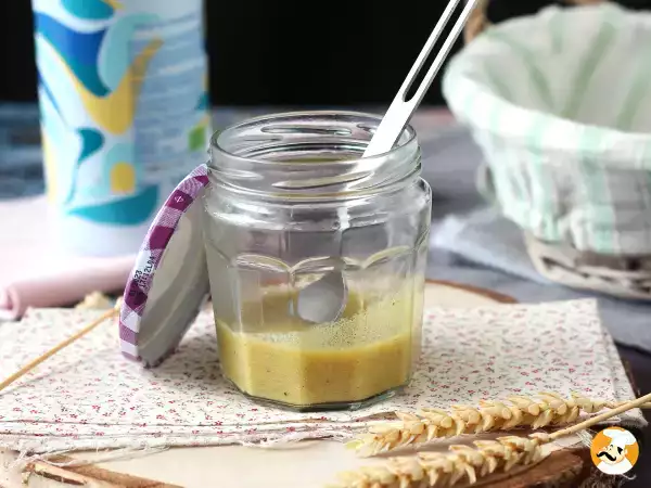 Dit is de beste saladedressing voor warme dagen. Klaar in 1 minuut en 1 week houdbaar