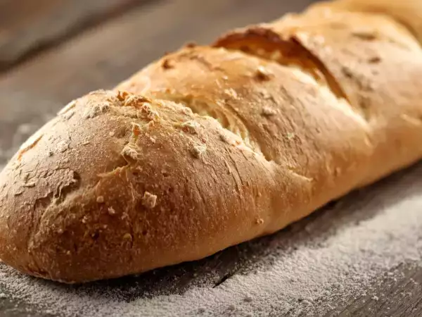 Geen droog brood meer: eenvoudige manieren om oudbakken stokbrood weer tot leven te wekken