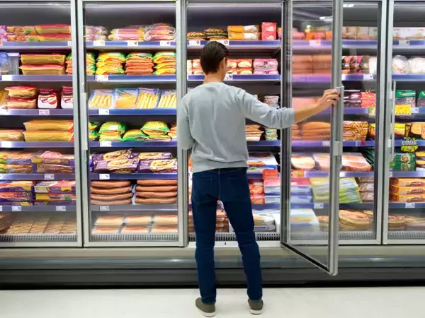 De 8 slechtste diepvriesproducten in de supermarkt: duur, smakeloos, vol valkuilen (en toch kopen veel mensen ze)