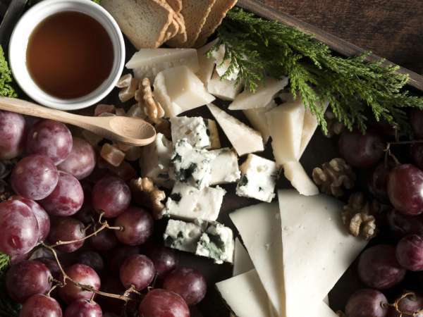 Het is niet de kaas, het is hoe je hem behandelt: sleutels tot het goed bewaren en serveren van kaas