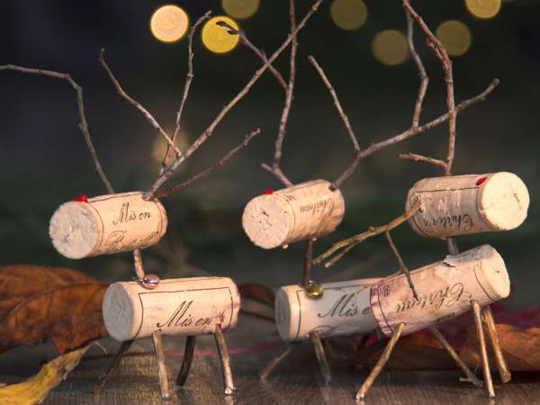 Versier voor Kerstmis met wat je al in je keuken hebt (en waar je niet aan dacht om te gebruiken).