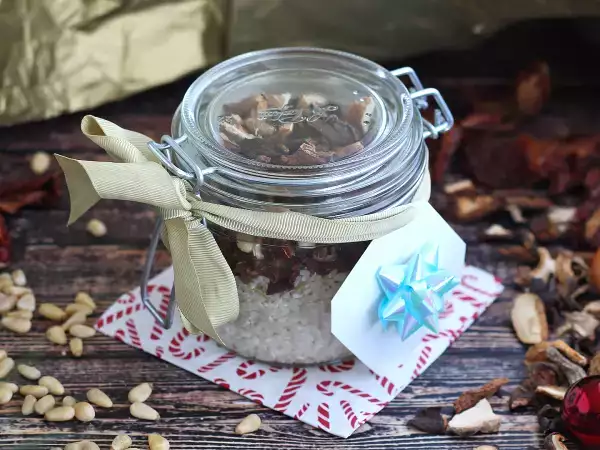 Verras deze kerst iedereen met een zelfgemaakt gourmetcadeau: het kost weinig, het is veel waard