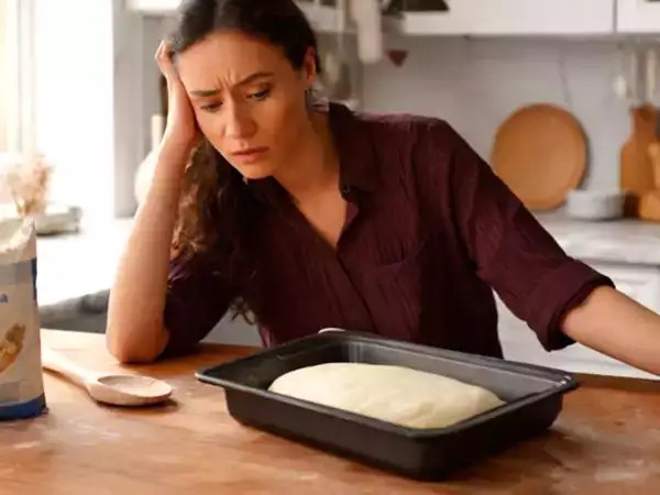 Waarom mijn brooddeeg niet wil rijzen in de kou (en 5 eenvoudige trucjes die werken)