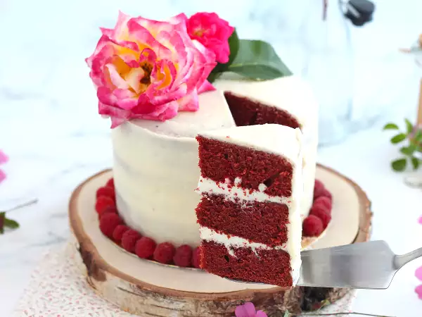 Valentijn Red Velvet Cake: de meest romantische cake om te maken (rood, fluweelzacht, onweerstaanbaar)