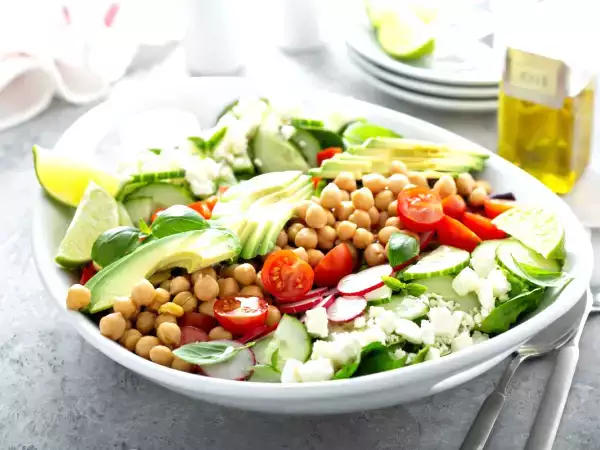 Verminder je maag: deze salade, klaar in 10 minuten, trekt de aandacht van experts