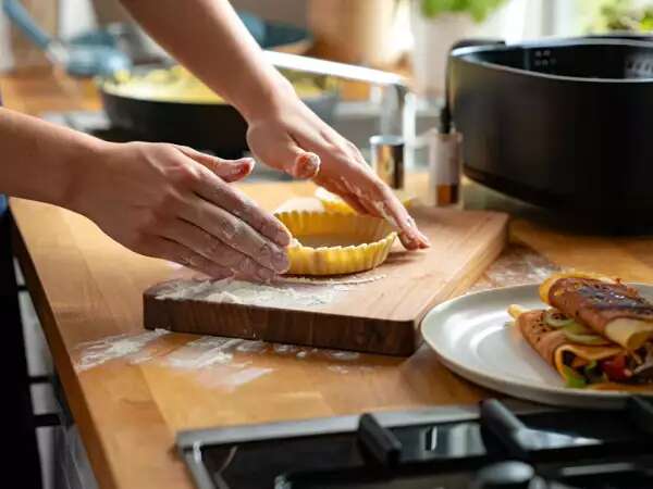 Dagmenu, 2 mei: bladerdeegrolletjes, ham en cheddar wraps en preitaart