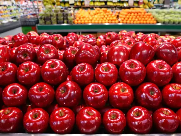 Vertrouw jij die glimmende appels uit de supermarkt? Er zit iets achter dat weinigen weten