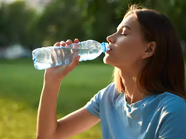 Plastic flessen: moeten we echt stoppen met hergebruiken? Wat u moet weten