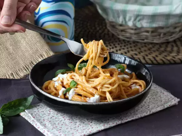 8 voorgerechtrecepten met burrata, stracciatella en mozzarella om elke lunch echt lekker te maken