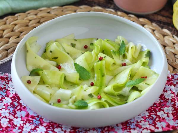 De onfeilbare truc voor gemarineerde courgettes: zo maak je ze net zo perfect en smaakvol als in het restaurant